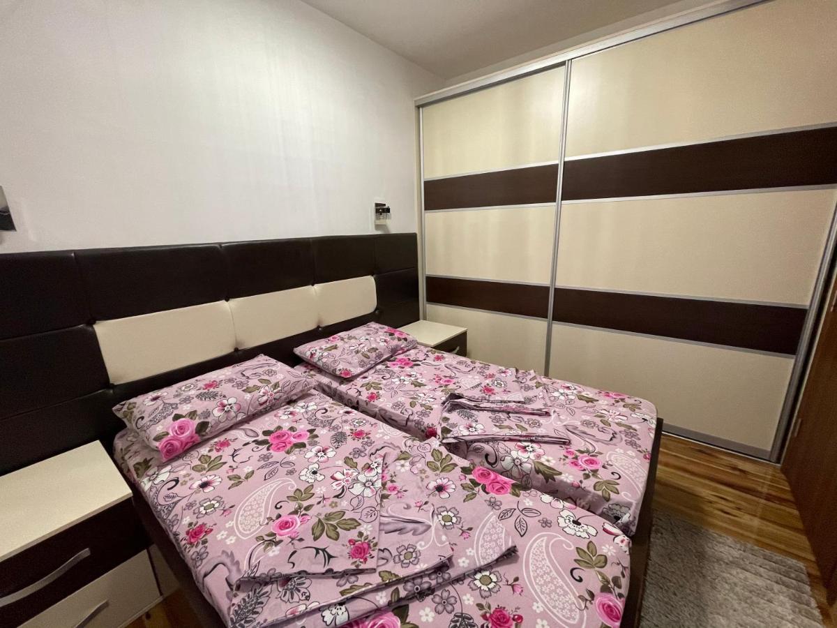 Zevs 1 * Budva